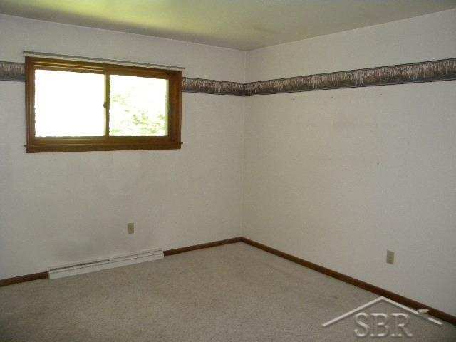 3348 East Moore Road Saginaw, MI 48601 - Photo 12 of 16 31238855-11.JPG