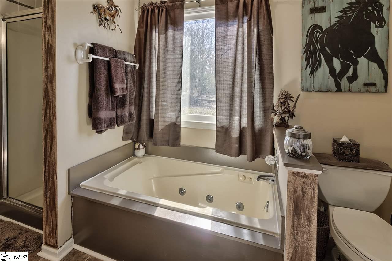 245 Little Virginia Road Fountain Inn, SC 29644 - Photo 22 of 36