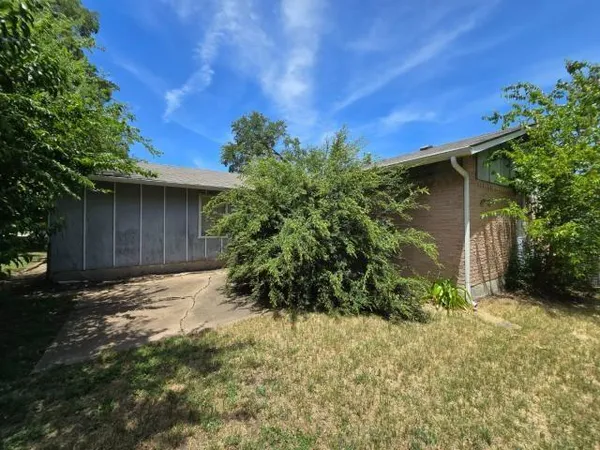 $144,900 | 522 Glencairn Drive, Dallas, TX 75232