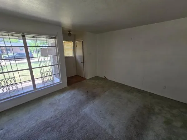 $144,900 | 522 Glencairn Drive, Dallas, TX 75232