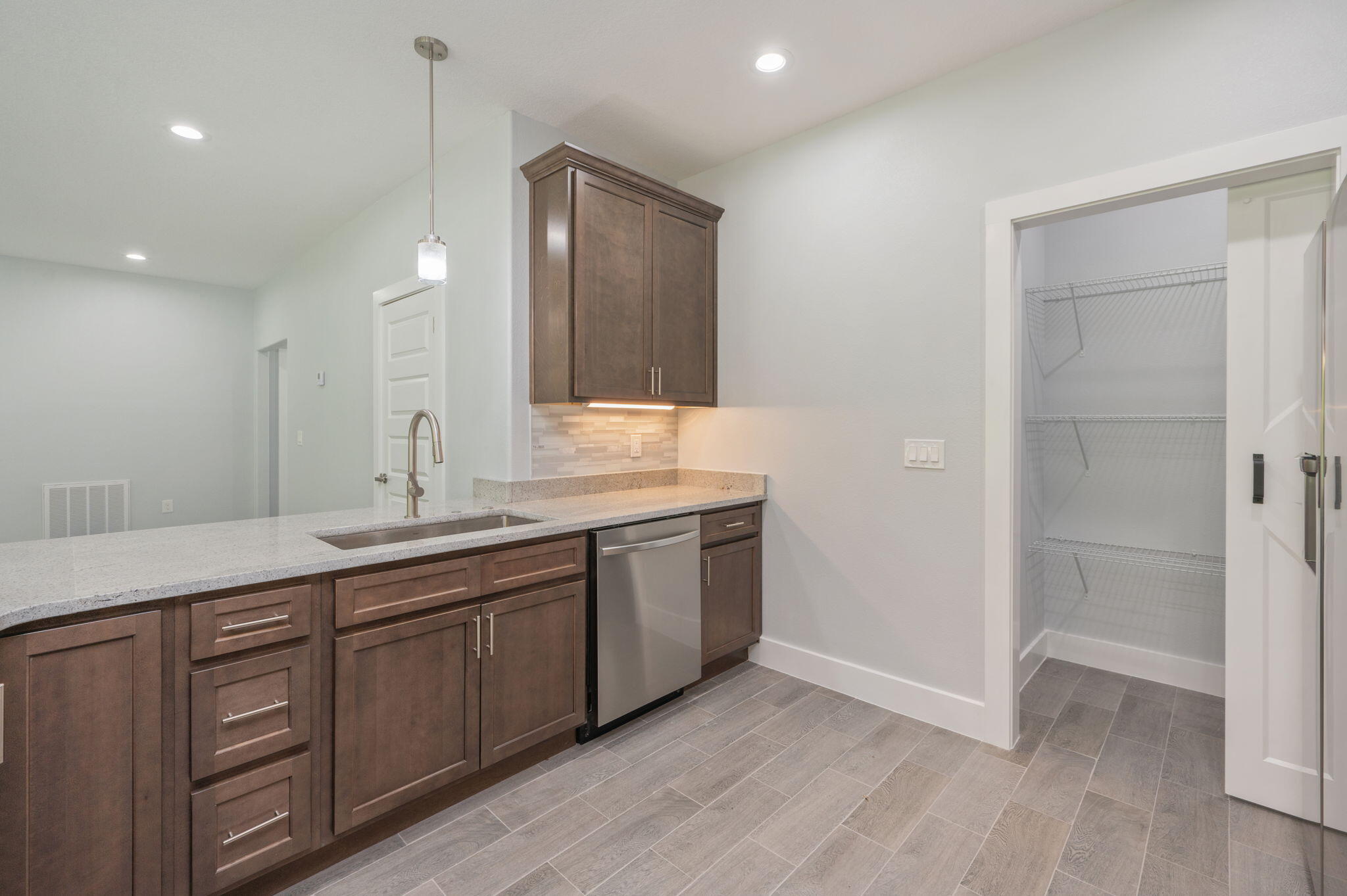 4516 Hermosa Road Crestview, FL 32539 - Photo 17 of 53 17-web-or-mls-4516-hermosa-rd