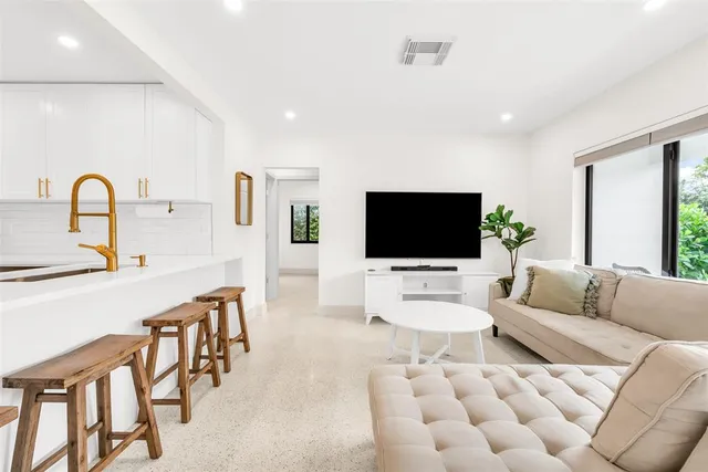 $839,700 | 1604 Northeast 16th Avenue, Fort Lauderdale, FL 33305