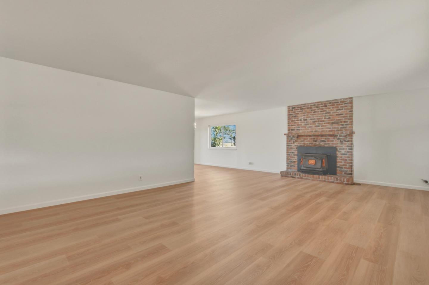 315 Riverside Road Hollister, CA 95023 - Photo 8 of 44 Gallery Image 8