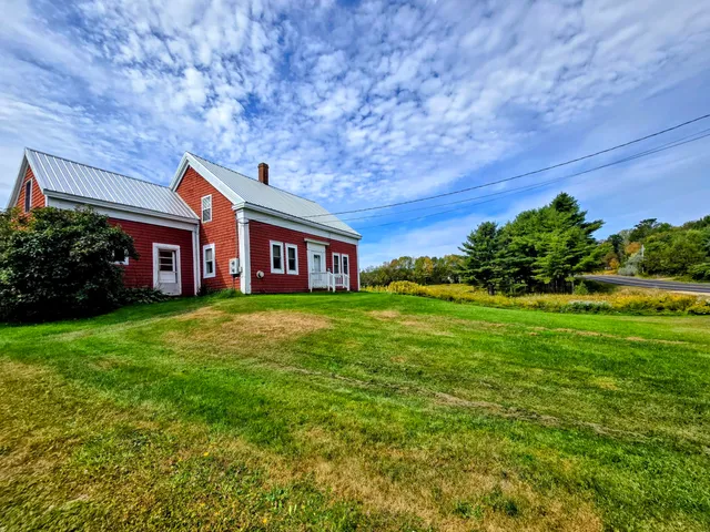 $394,900 | 1079 Belfast Road, Knox, ME 04986