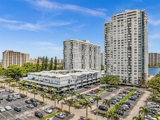 $199,000 | 2750 Northeast 183rd Street, Unit 1801, Aventura, FL 33160