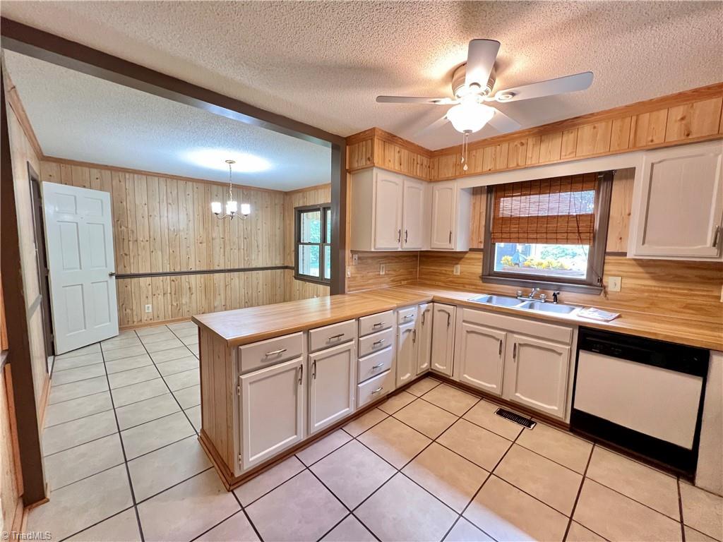 378 Farrar Store Road Stokesdale, NC 27357 - Photo 11 of 39 Gallery Image 11