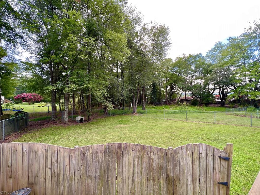378 Farrar Store Road Stokesdale, NC 27357 - Photo 33 of 39 Gallery Image 33
