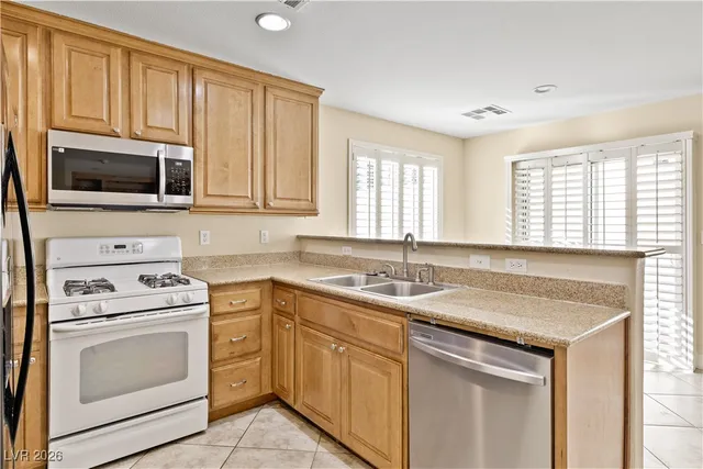 $1,900 | 8325 West Wildwood Glen Drive, Las Vegas, NV 89131