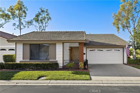 $949,900 | 28402 Pacheco, Mission Viejo, CA 92692