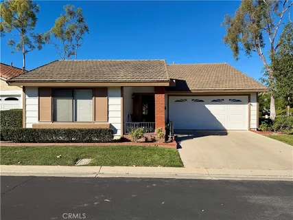 $949,900 | 28402 Pacheco, Mission Viejo, CA 92692