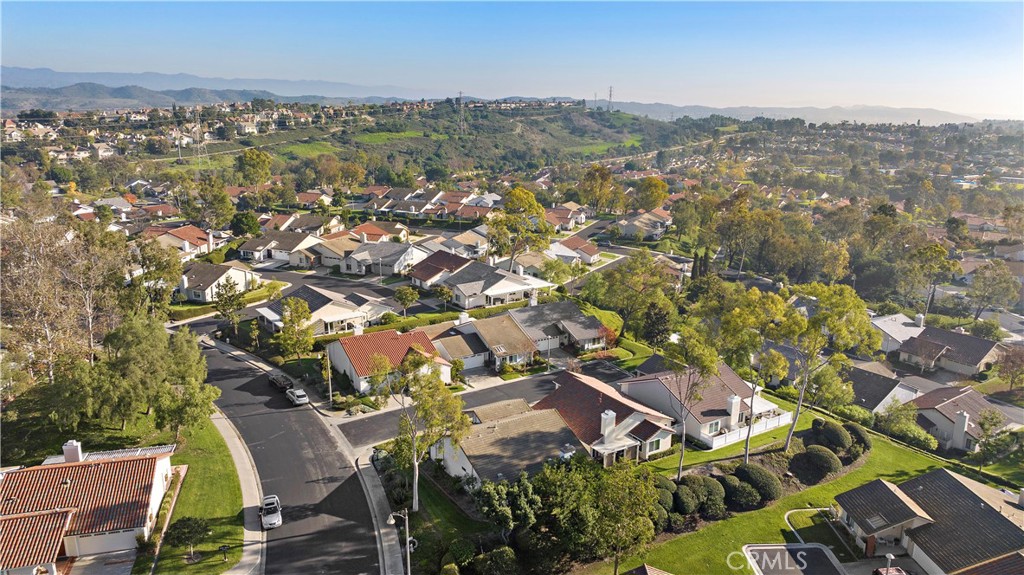 28402 Pacheco Mission Viejo, CA 92692 - Photo 32 of 40