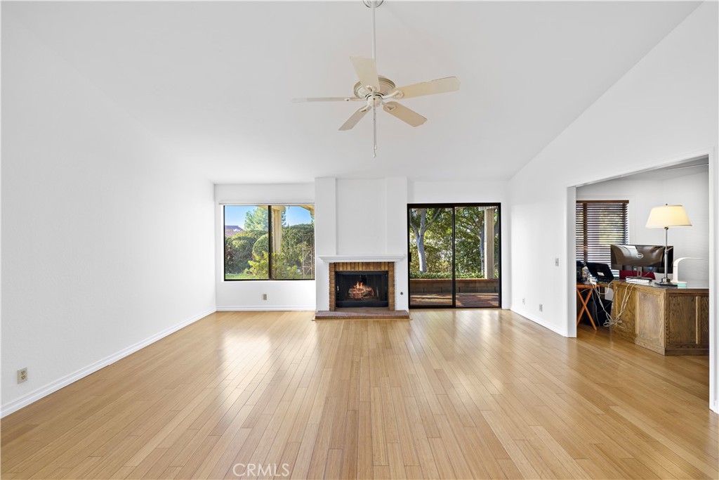 28402 Pacheco Mission Viejo, CA 92692 - Photo 4 of 40