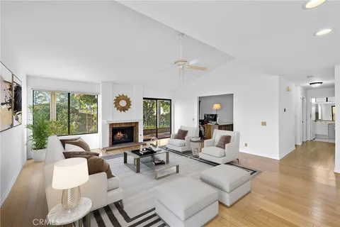 $949,900 | 28402 Pacheco, Mission Viejo, CA 92692