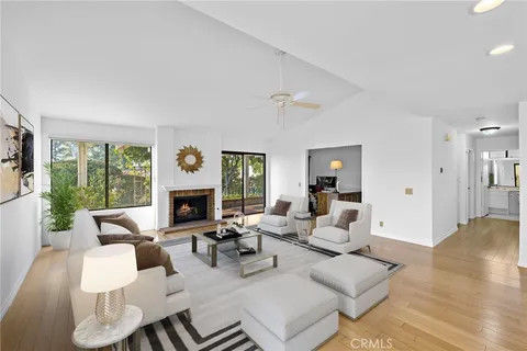 $949,900 | 28402 Pacheco, Mission Viejo, CA 92692