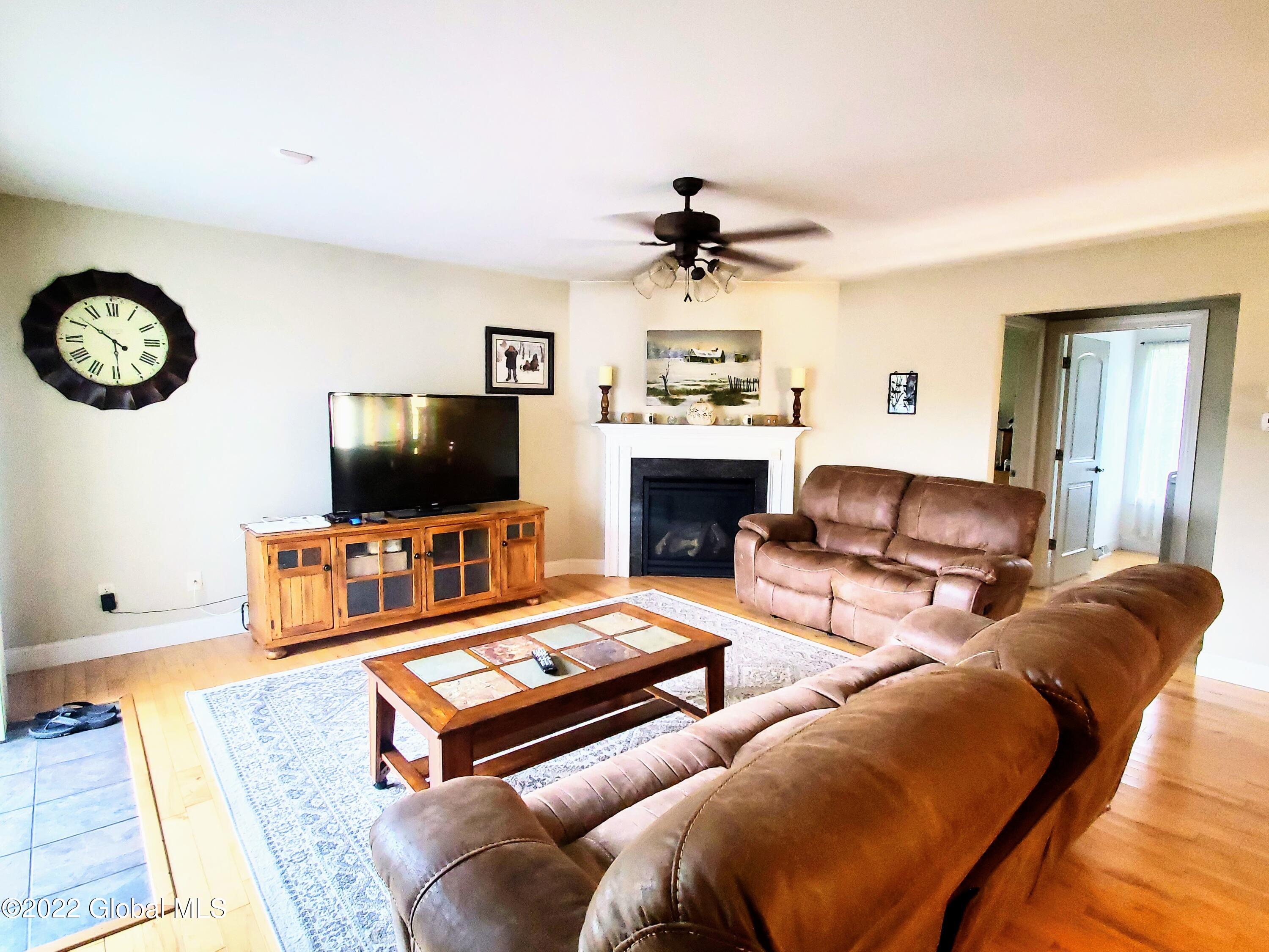576 W Road Fort Ann, NY 12827 - Photo 10 of 35 livingroom