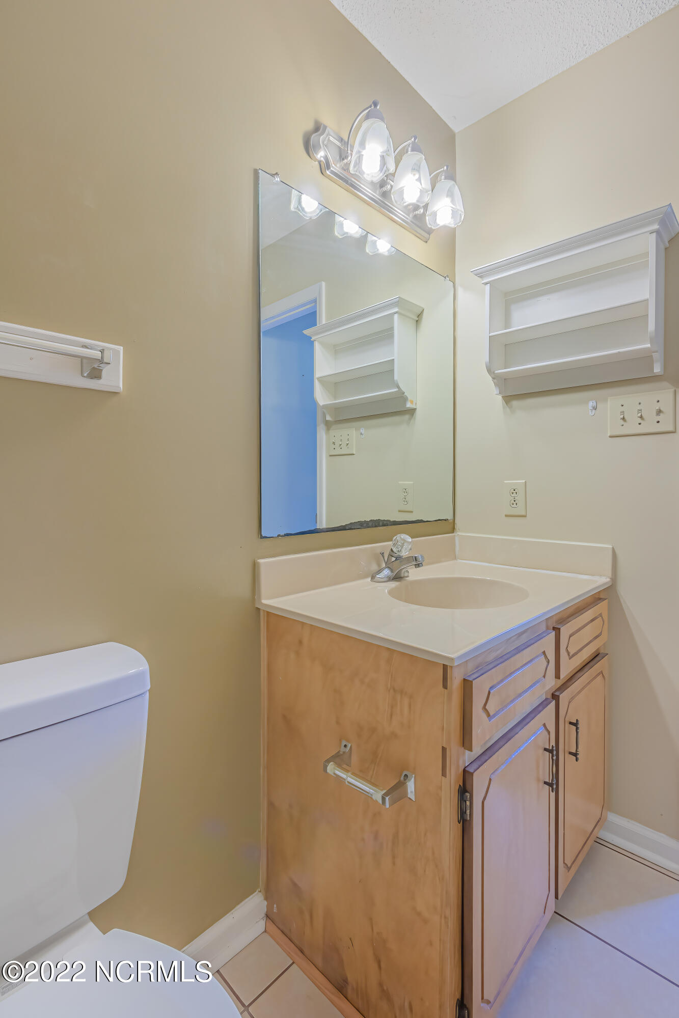 522 Fox Run Road Jacksonville, NC 28546 - Photo 21 of 45 amanda (26 of 50)