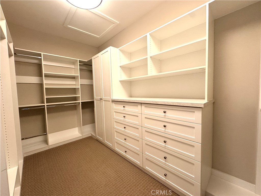 291 Barnes Road Tustin, CA 92782 - Photo 14 of 28