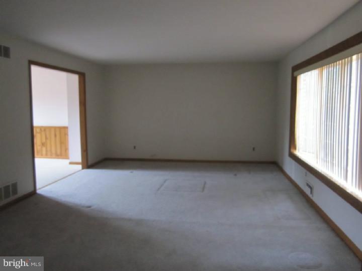 34 Elmgate Road Marlton, NJ 08053 - Photo 2 of 16