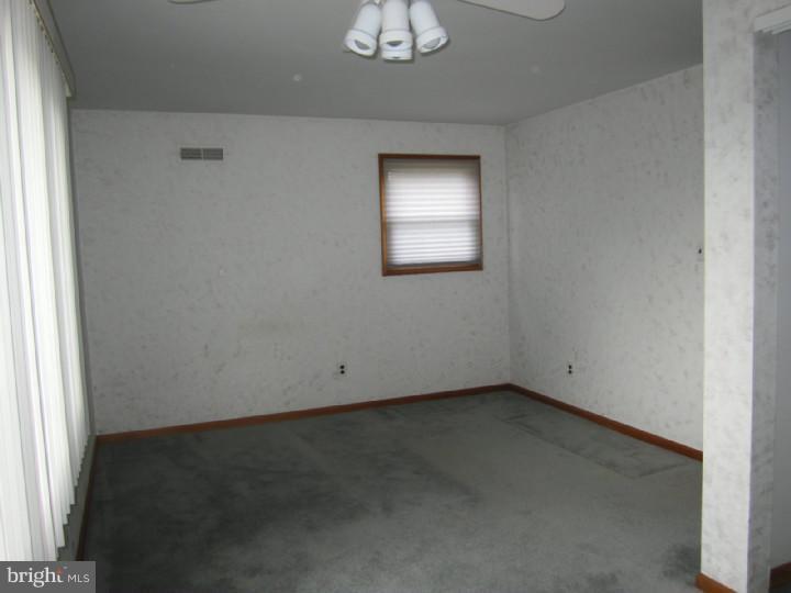 34 Elmgate Road Marlton, NJ 08053 - Photo 12 of 16