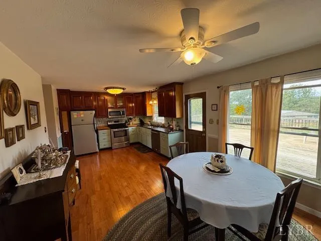 $475,000 | 827 Wolf Creek Lane, Appomattox, VA 24522