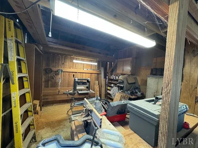 $475,000 | 827 Wolf Creek Lane, Appomattox, VA 24522