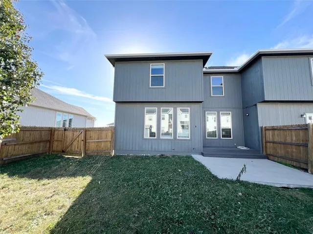 $370,000 | 16485 Blair Street, Gardner, KS 66030