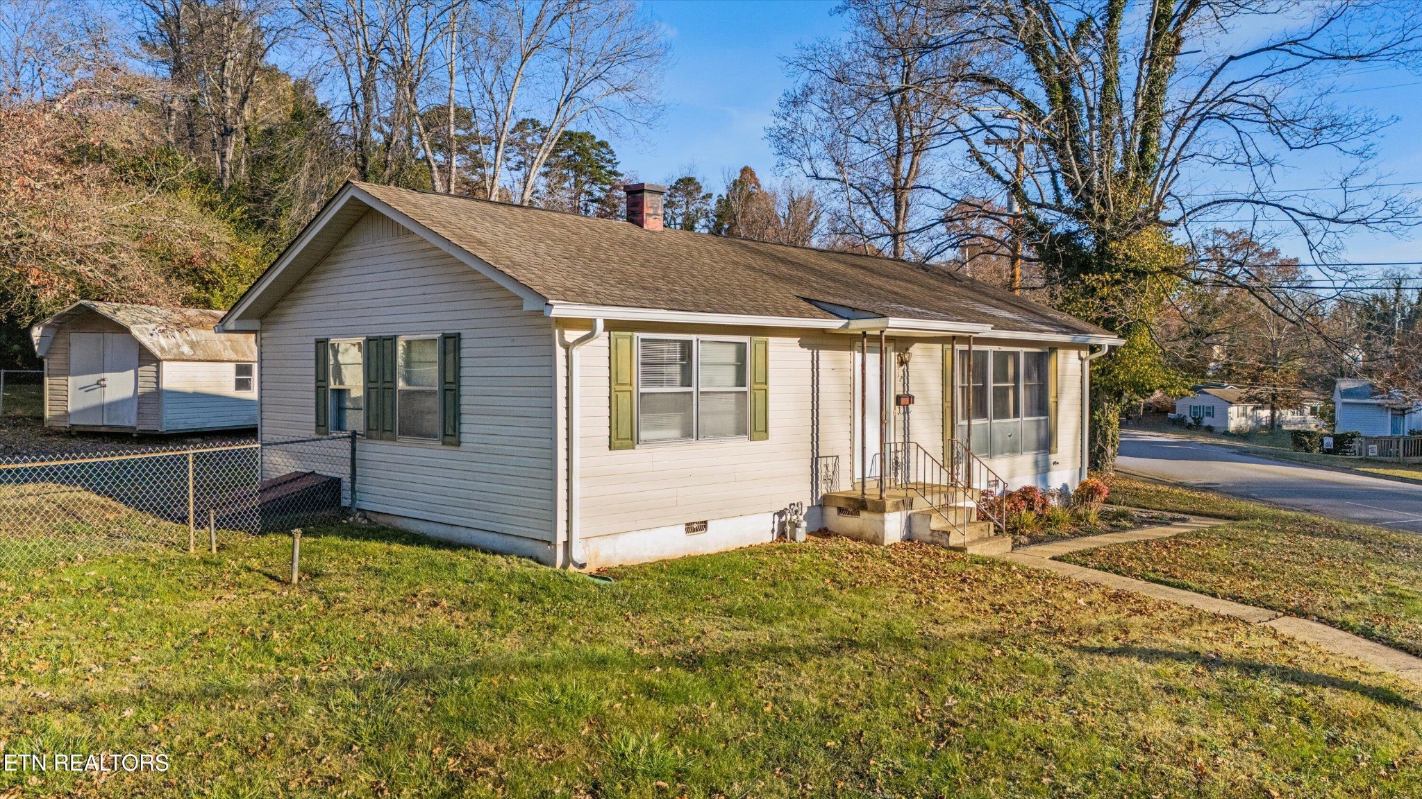 127 Albany Road Oak Ridge, TN 37830 - Photo 5 of 42