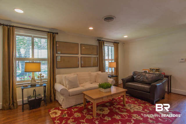 23 Benedict Place Mobile, AL 36606 - Photo 4 of 23 Living Room