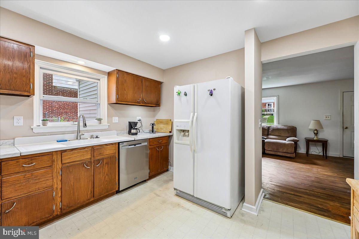 2709 Fenimore Road Silver Spring, MD 20902 - Photo 9 of 41 Kitchen