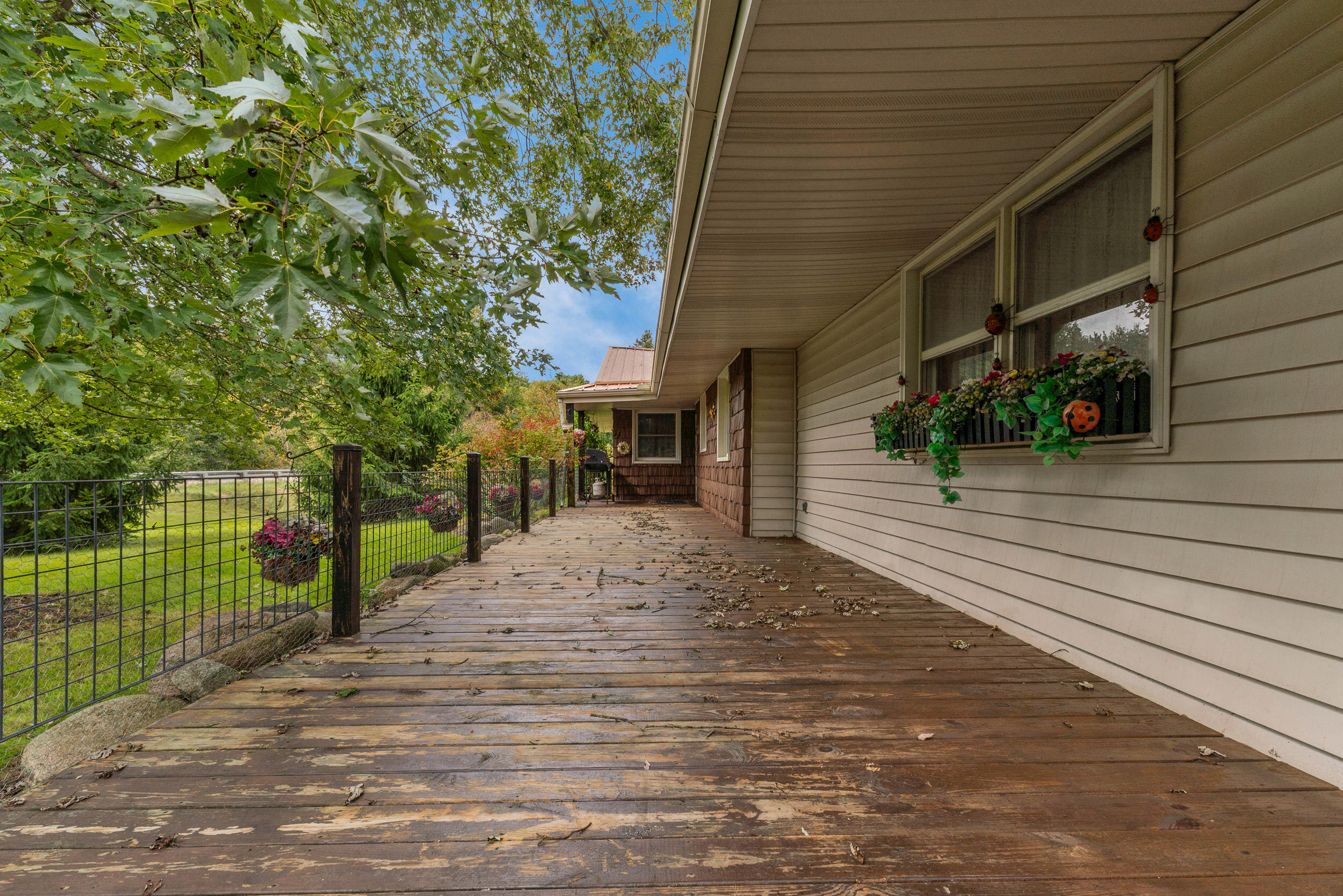 6254 Hudson Road Osseo, MI 49266 - Photo 2 of 24 deck