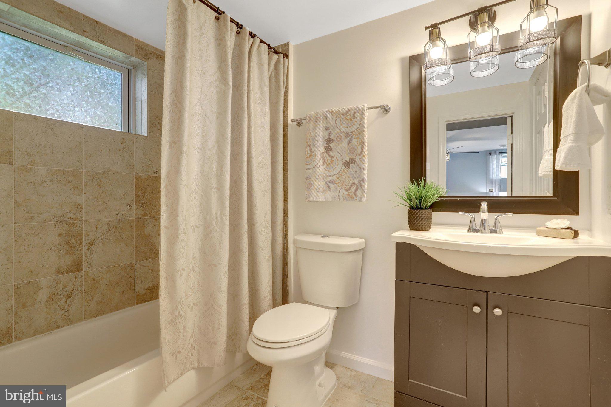 8824 Jandell Road Lorton, VA 22079 - Photo 20 of 46 Full bathroom in the basement