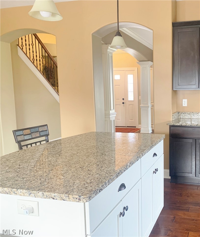 819 Brook Road Wadsworth, OH 44281 - Photo 11 of 35 Oversized Island is perfect for gathering!