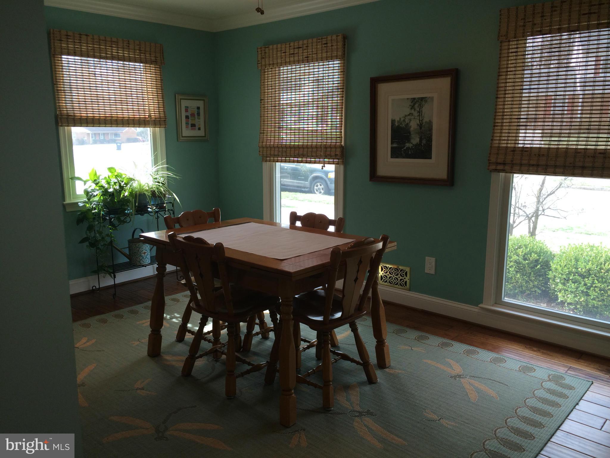 6131 Roxbury Avenue Springfield, VA 22152 - Photo 1 of 30 Dining Room