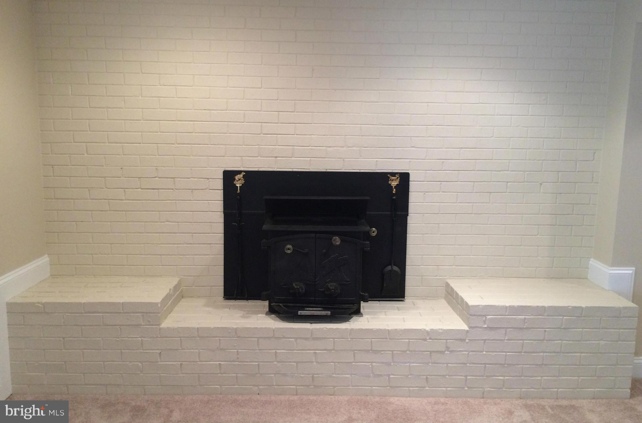 6131 Roxbury Avenue Springfield, VA 22152 - Photo 20 of 30 Wood Stove