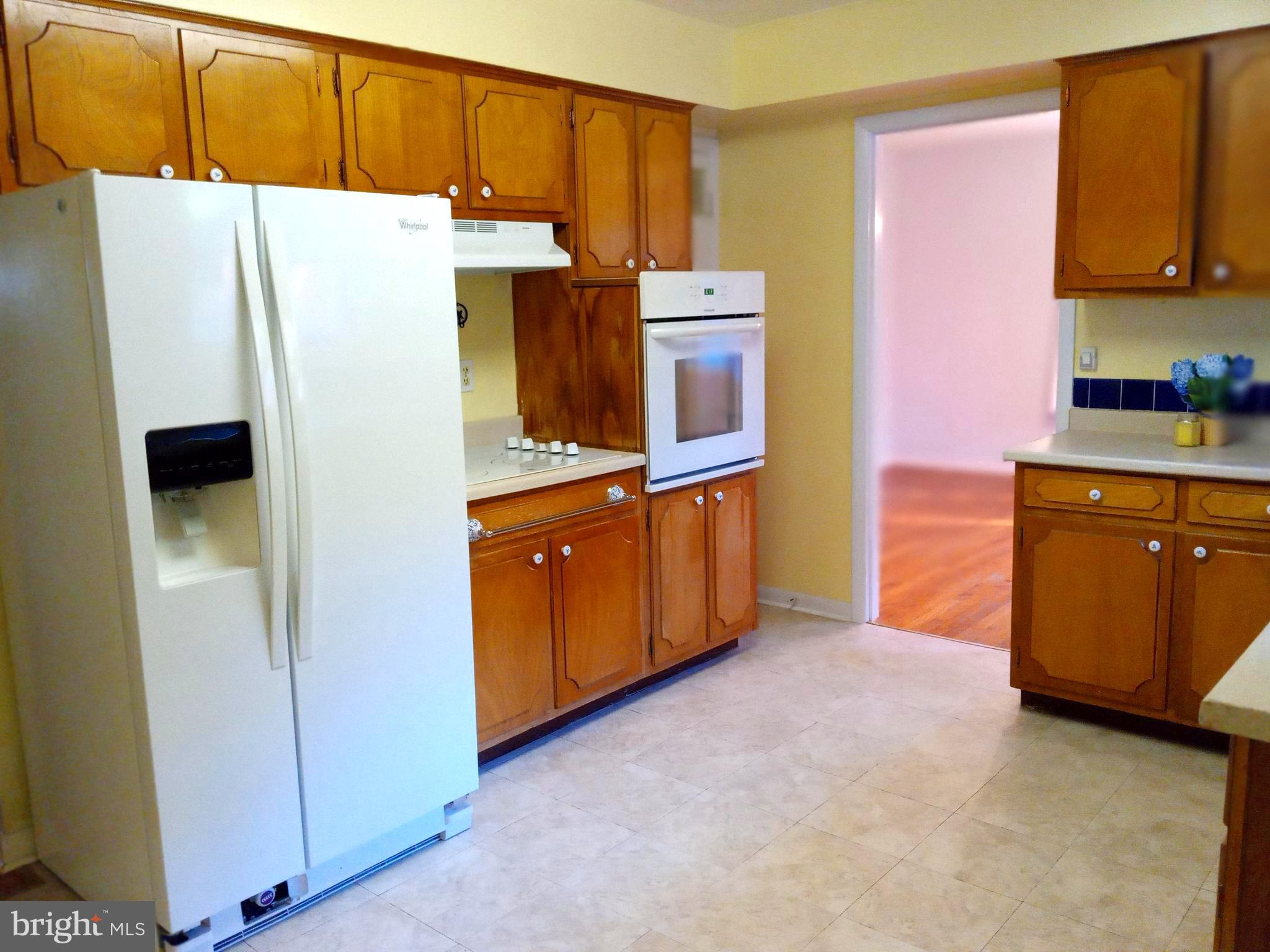19108 Croom Road Brandywine, MD 20613 - Photo 5 of 33 Kitchen
