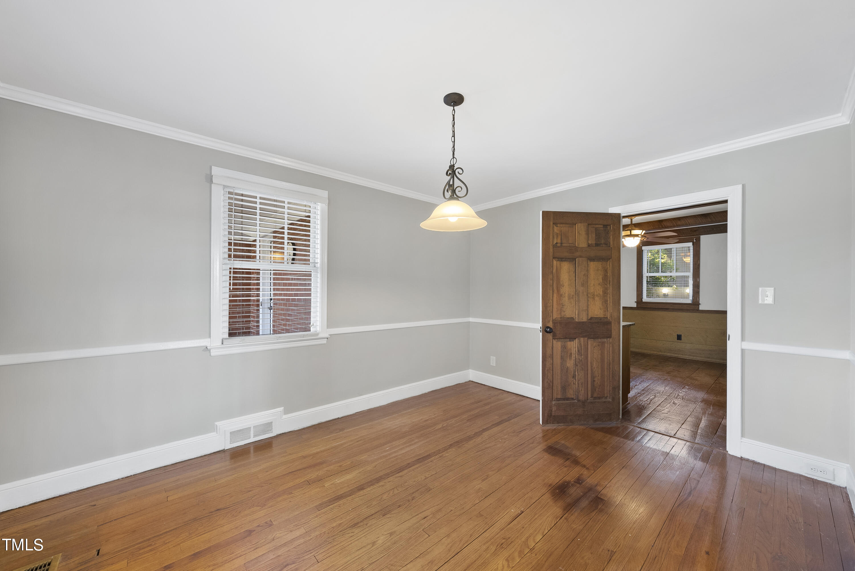 2516 Anderson Drive Raleigh, NC 27608 - Photo 6 of 29 DSC00214