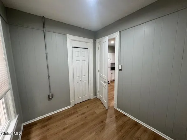 $1,800 | 306 3rd Street, Unit 3, Troy, NY 12180