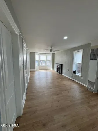 $1,800 | 306 3rd Street, Unit 3, Troy, NY 12180