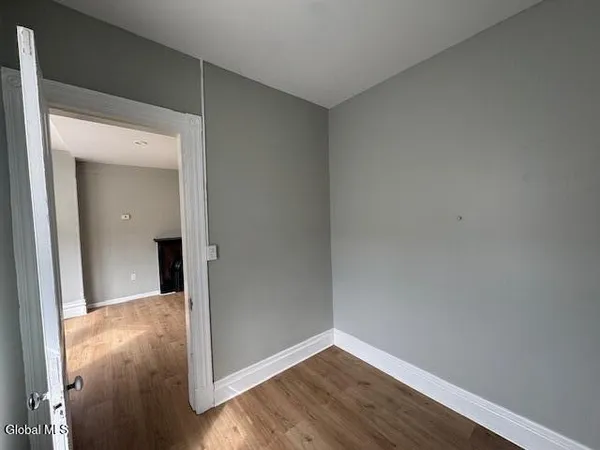 $1,800 | 306 3rd Street, Unit 3, Troy, NY 12180