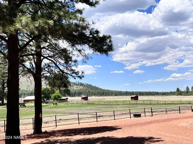 $2,237,750 | 12830 East Thunder Rdg Road, Parks, AZ 86018