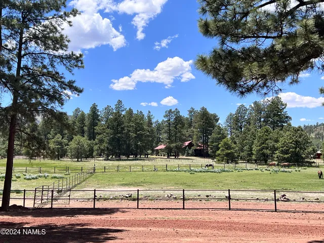 $2,237,750 | 12830 East Thunder Rdg Road, Parks, AZ 86018