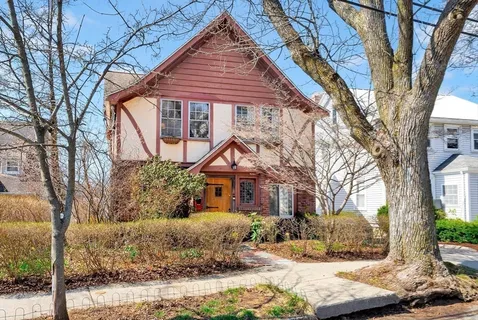 $1,995,000 | 126 Westbourne Terrace, Brookline, MA 02446