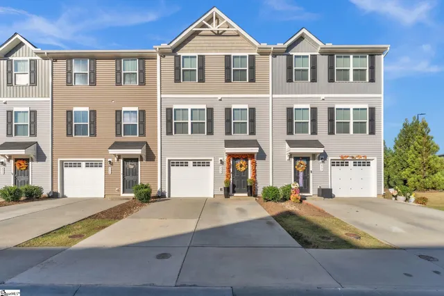 $244,900 | 315 Parkridge Way, Simpsonville, SC 29680