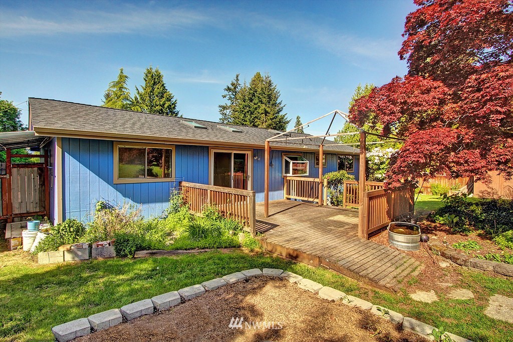 18657 Southeast 162nd Street Renton, WA 98058 - Photo 14 of 17 Gallery Image 14
