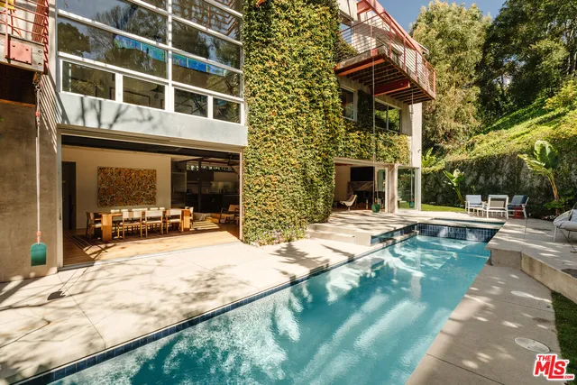 $6,250,000 | 562 Stassi Lane, Santa Monica, CA 90402