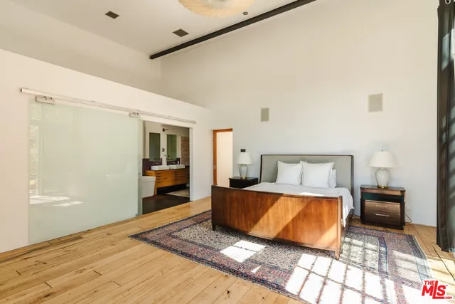 $6,250,000 | 562 Stassi Lane, Santa Monica, CA 90402