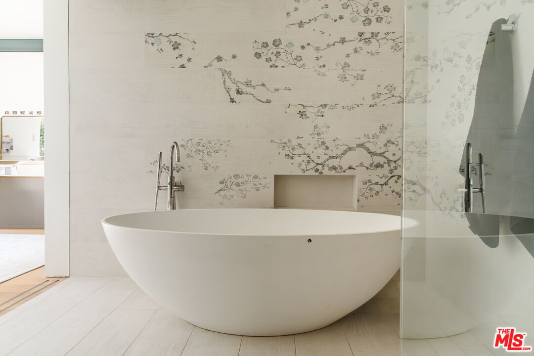 562 Stassi Lane Santa Monica, CA 90402 - Photo 19 of 31