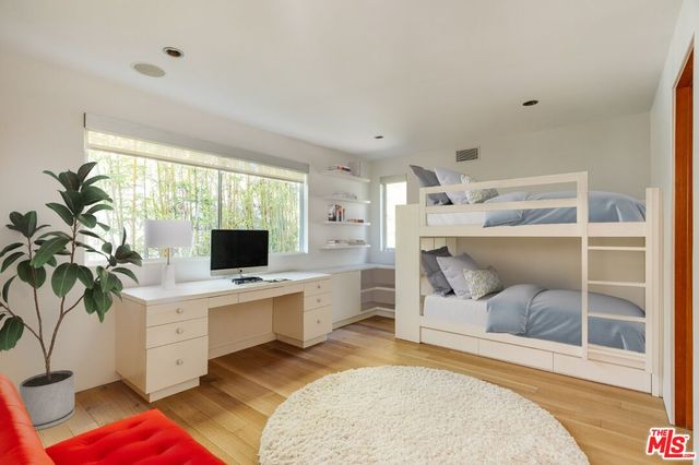 $6,250,000 | 562 Stassi Lane, Santa Monica, CA 90402