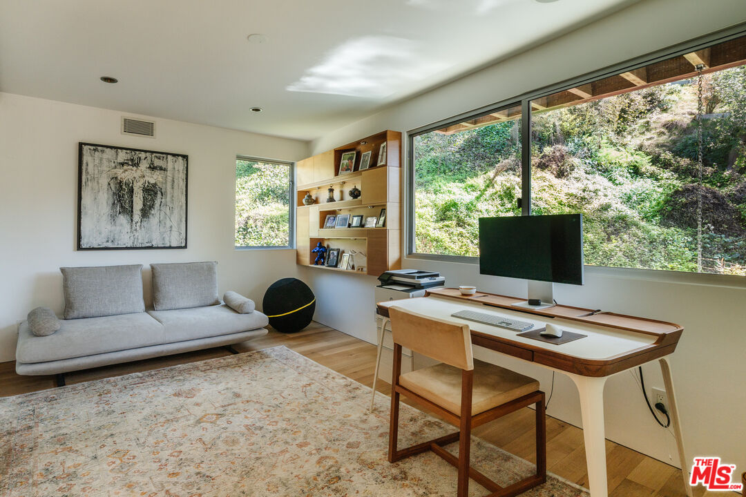 562 Stassi Lane Santa Monica, CA 90402 - Photo 22 of 31