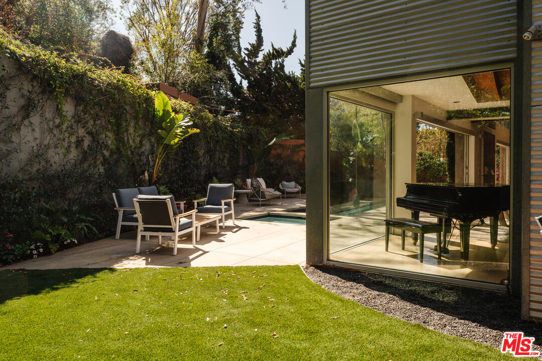 562 Stassi Lane Santa Monica, CA 90402 - Photo 27 of 31